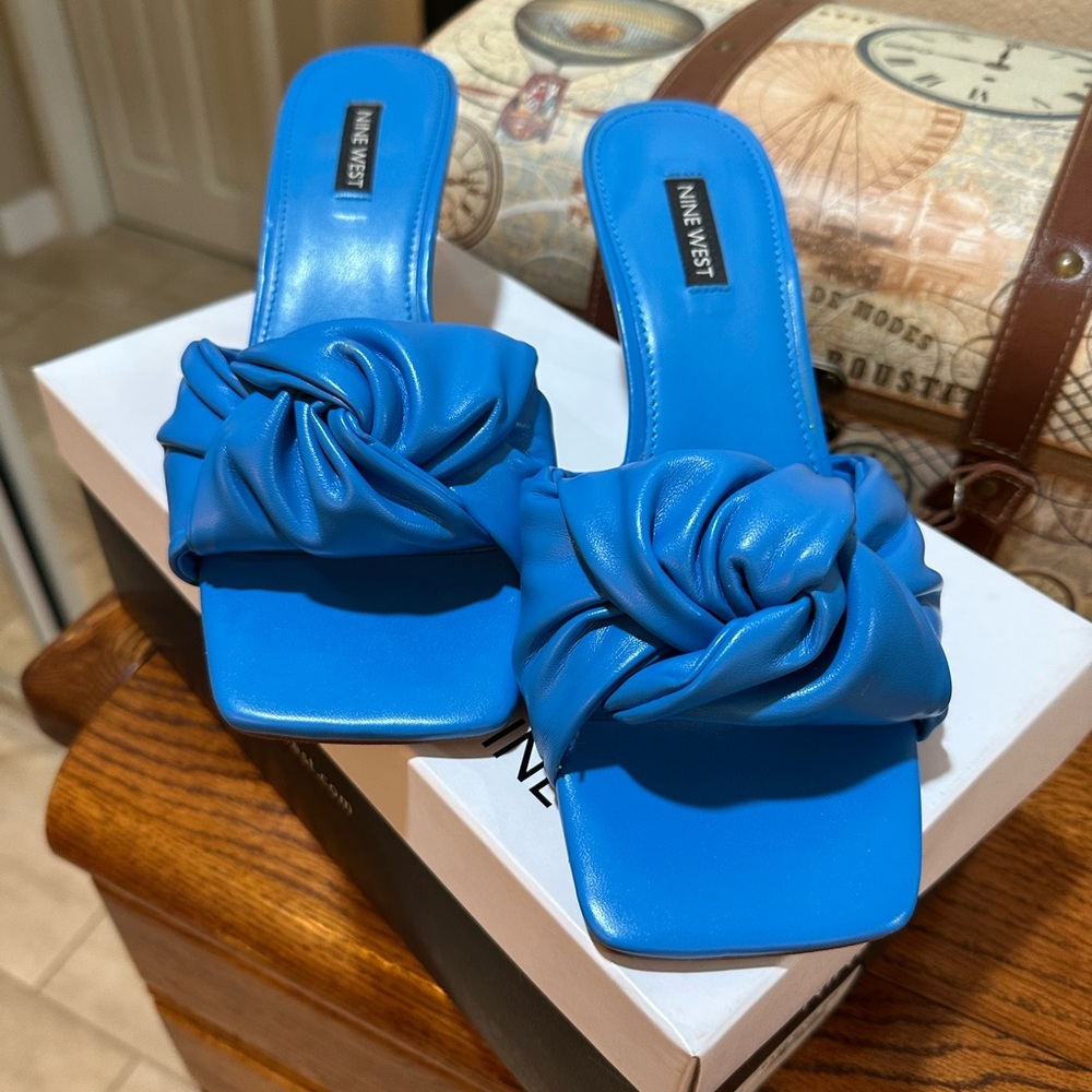 Nine West Vibrant Blue Knotted Mules